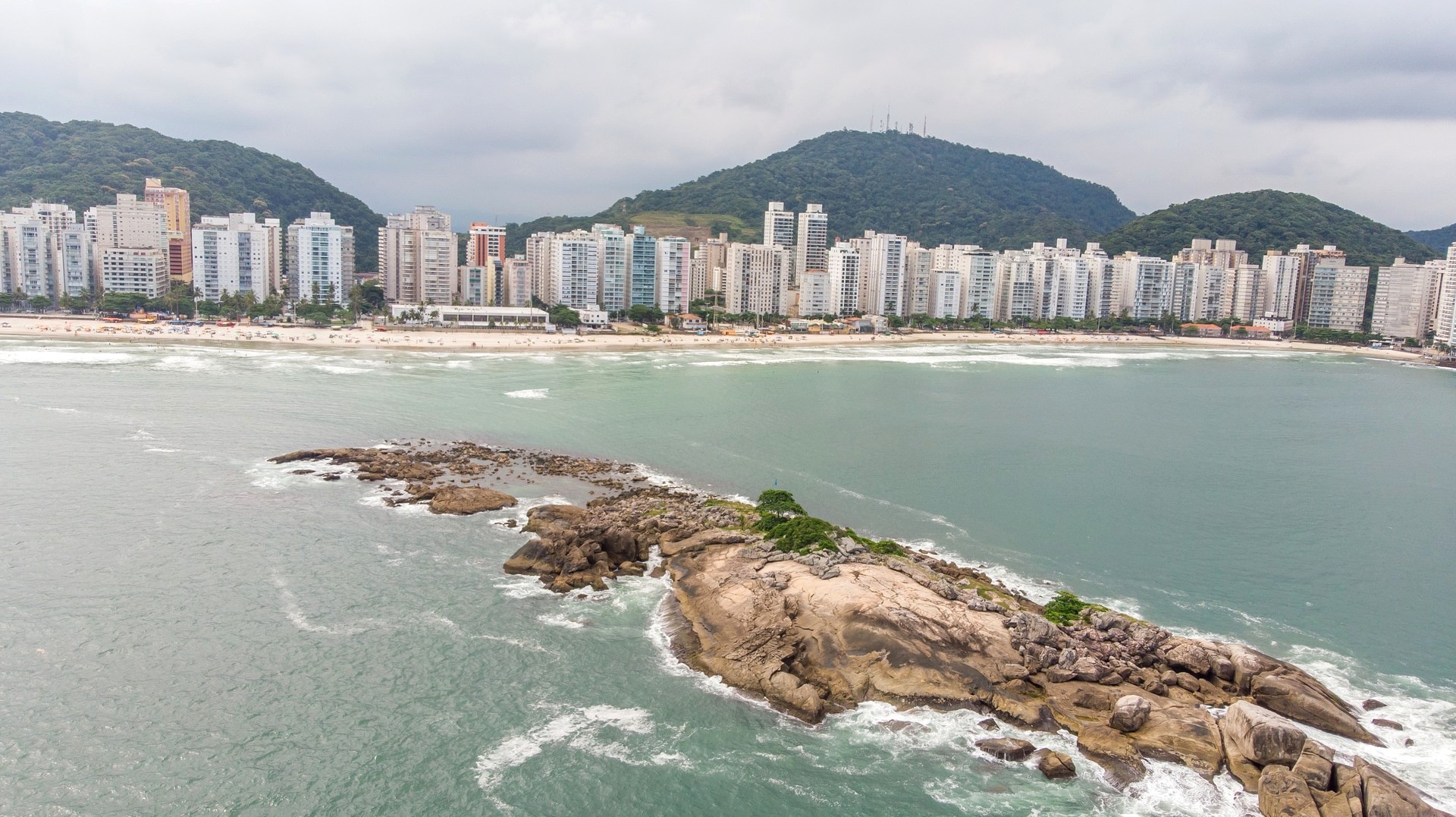 Vista do bairro Astúrias, Guarujá